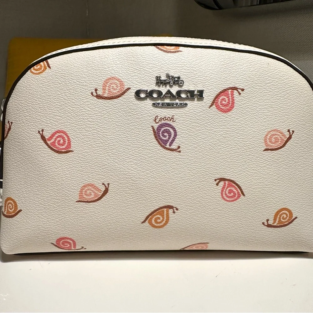 Coach Authentic White Snail Print Women's Bag Madi Women's Crossbody Bag New - Picture 4 of 12